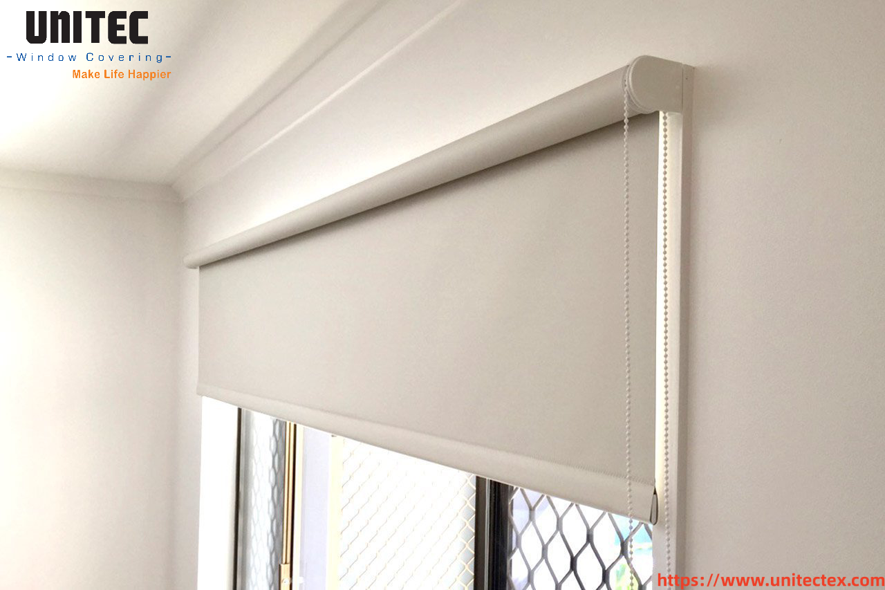 roller blinds for windows blackout